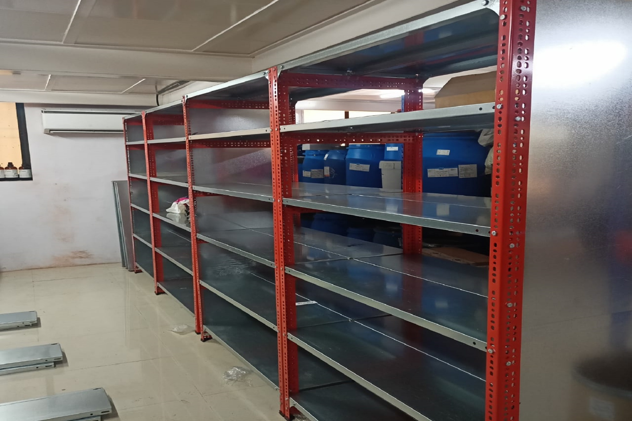 shelving-and-picking