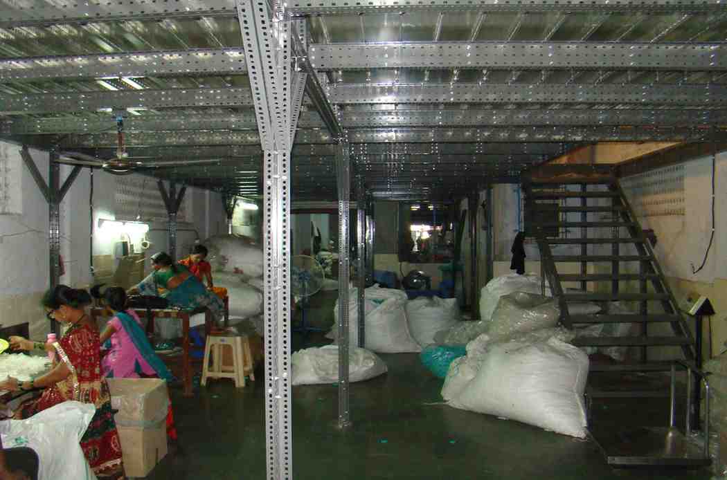 slotted-angle-mezzanine-floor