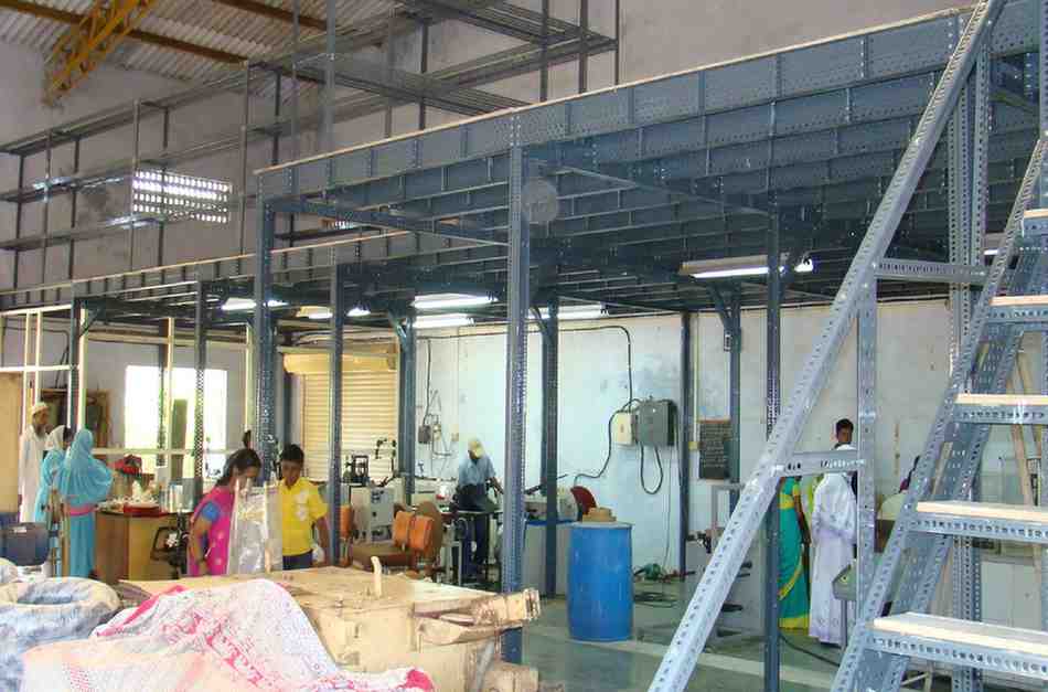 slotted-angle-mezzanine-floor